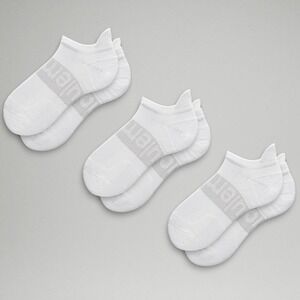 Lululemon Power Stride Tab Socks 3 Pack size Small White NWT